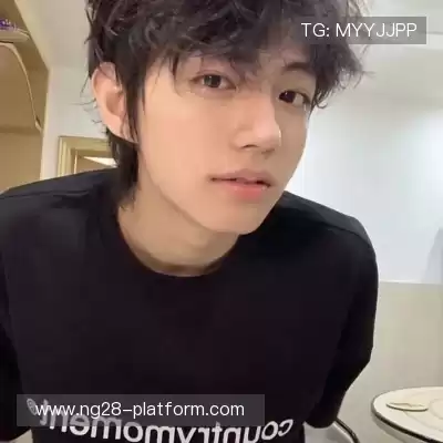束阔宸